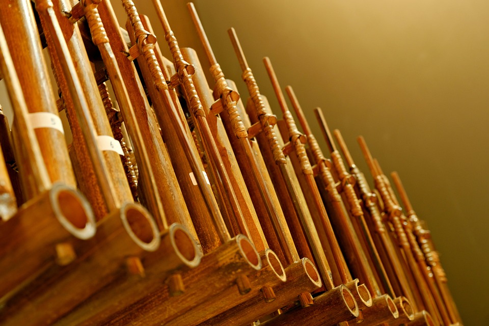 Preserving Heritage: The Importance of Traditional Instruments in Modern Music