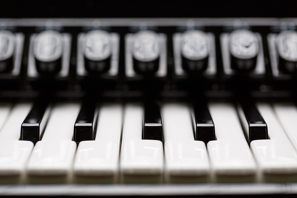 Spotlight on Legendary Soulful Harmonica Players